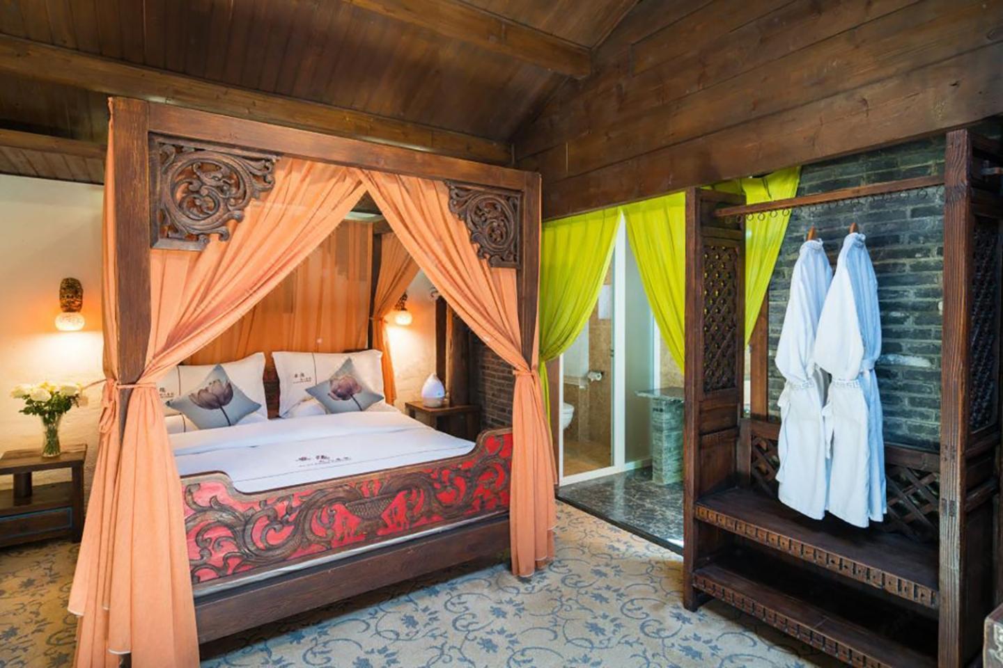 Big Tree Guesthouse - Naxi Old Style Lijiang  Exterior photo